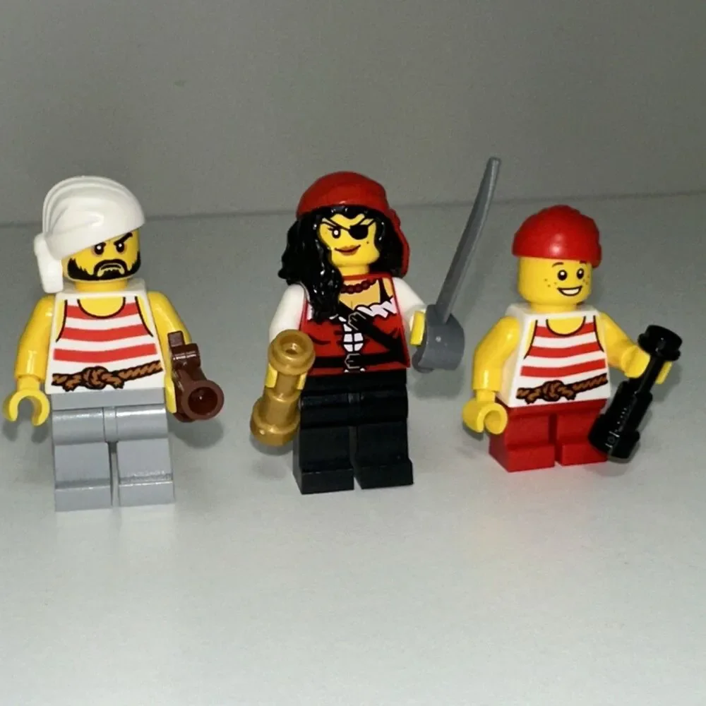 LEGO Pirate Princess Minifigure pi165 Pirates III 70411 pi160 pi163 Pirate Boy